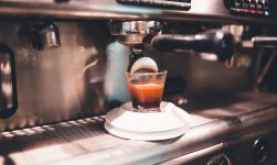aparat de cafea de tip espressor