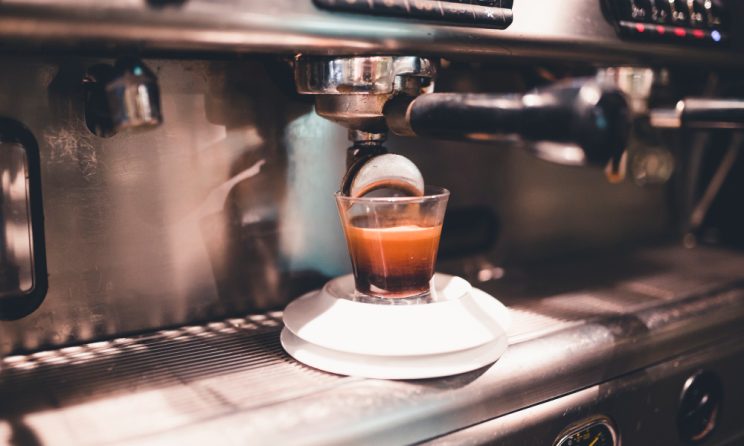 aparat de cafea de tip espressor